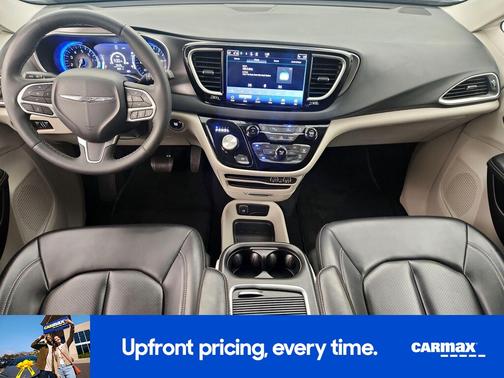 Gray 2023 Chrysler Pacifica Touring L