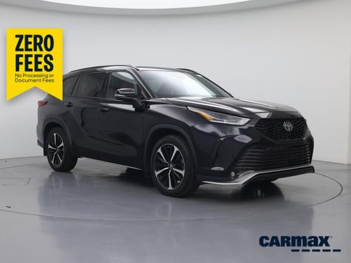 Black 2022 Toyota Highlander XSE
