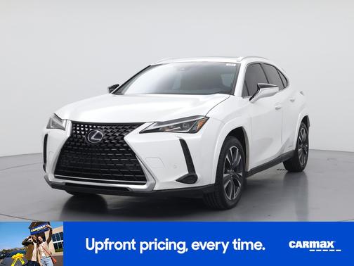 White 2022 Lexus UX 250h Luxury