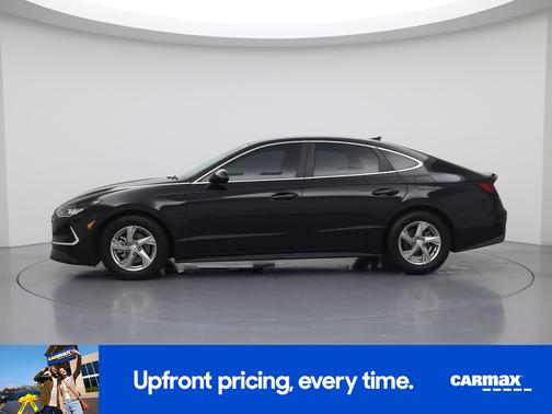 Black 2021 Hyundai SONATA SE
