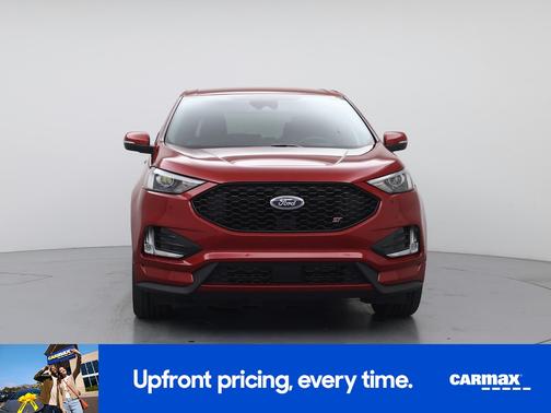 Red 2022 Ford Edge ST