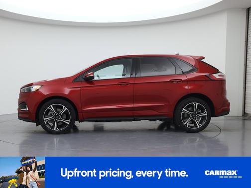 Red 2022 Ford Edge ST