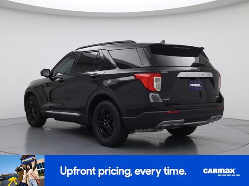 Black 2021 Ford Explorer XLT