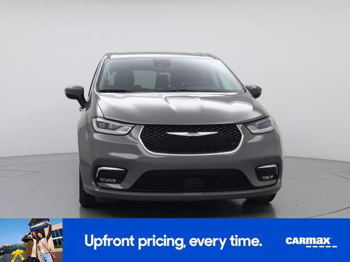 Gray 2023 Chrysler Pacifica Touring L