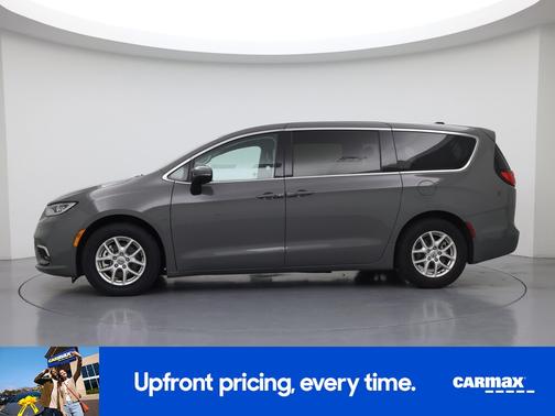 Gray 2023 Chrysler Pacifica Touring L
