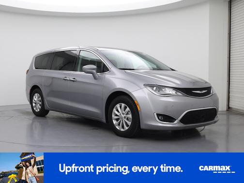2019 Chrysler Pacifica Touring Plus