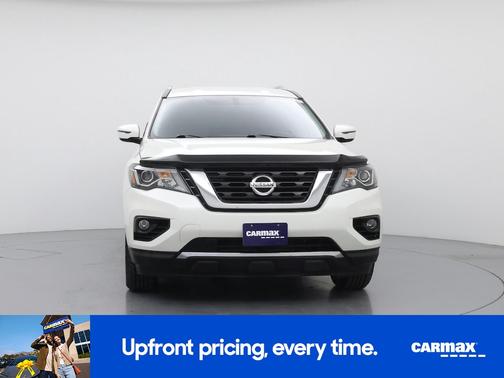 2020 Nissan Pathfinder SV