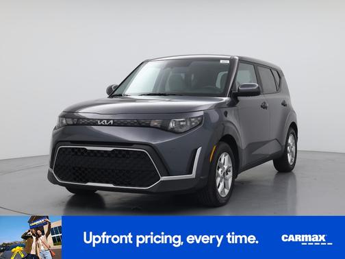 Gray 2023 Kia Soul LX