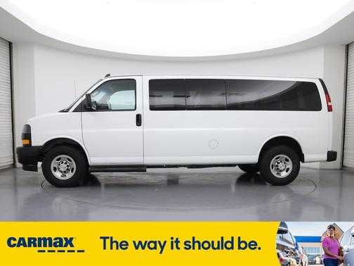 2022 Chevrolet Express 3500 LS
