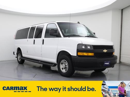 2022 Chevrolet Express 3500 LS