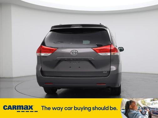 2013 Toyota Sienna XLE