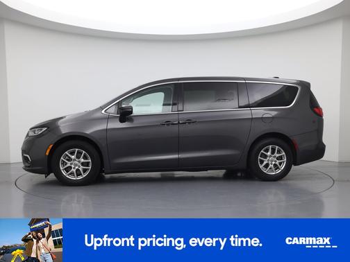 Gray 2023 Chrysler Pacifica Touring L