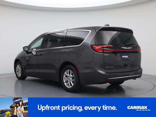 Gray 2023 Chrysler Pacifica Touring L