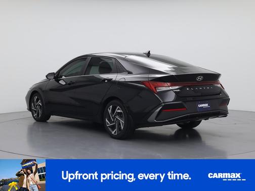 Black 2024 Hyundai ELANTRA SEL