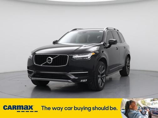 2016 Volvo XC90 T6 Momentum