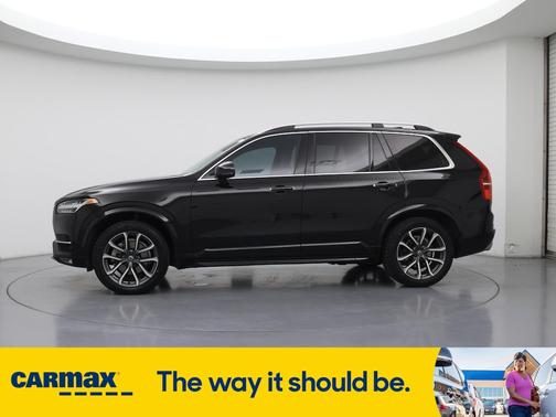 2016 Volvo XC90 T6 Momentum