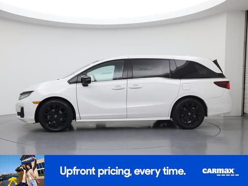White 2025 Honda Odyssey Sport-L