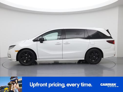 White 2023 Honda Odyssey Sport
