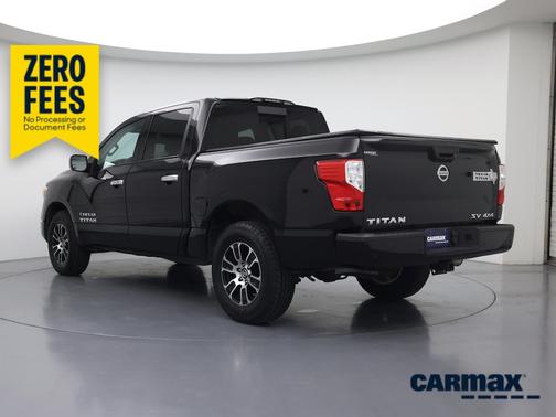 Black 2021 Nissan Titan SV