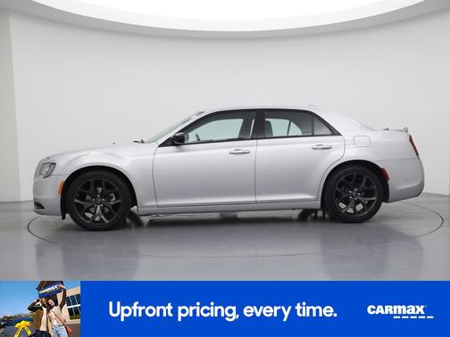 2022 Chrysler 300 Touring