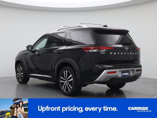 Black 2024 Nissan Pathfinder Platinum