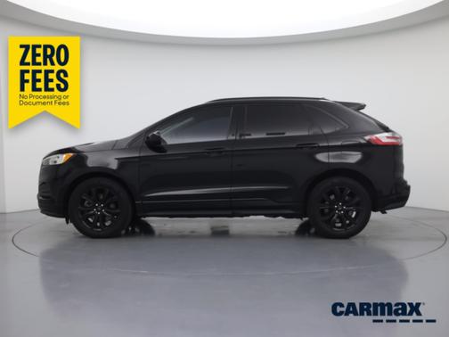 Black 2022 Ford Edge SE