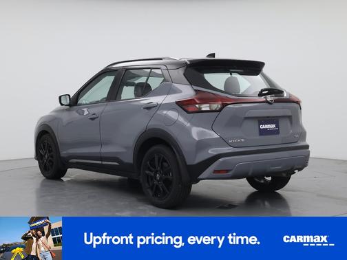 Gray 2022 Nissan Kicks SR