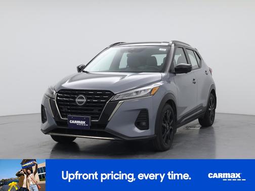 Gray 2022 Nissan Kicks SR
