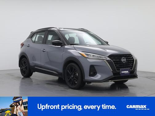 Gray 2022 Nissan Kicks SR