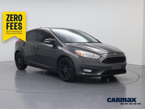 Gray 2016 Ford Focus SE