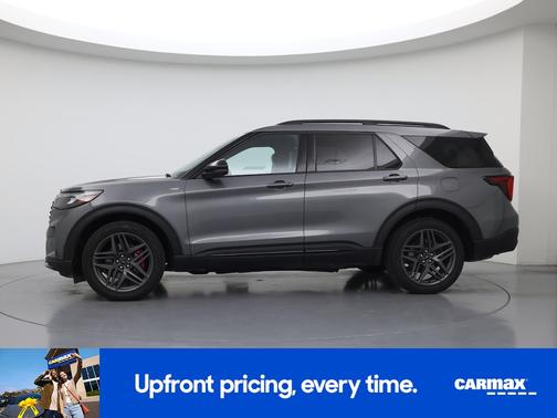 Gray 2025 Ford Explorer ST-Line