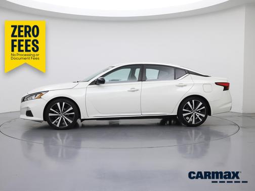 White 2020 Nissan Altima SR