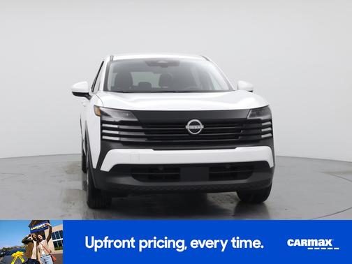 White 2025 Nissan Kicks SV