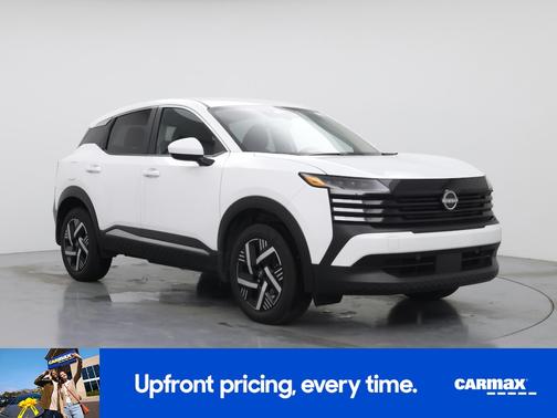 White 2025 Nissan Kicks SV