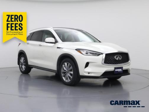 White 2022 INFINITI QX50 Luxe
