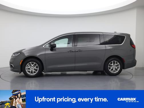 Gray 2025 Chrysler Pacifica Select