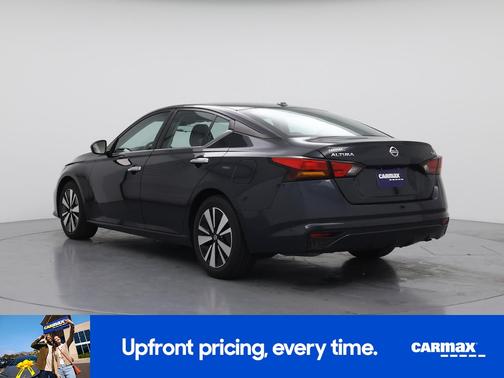 2022 Nissan Altima SV