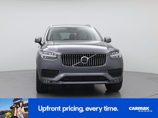 2020 Volvo XC90 T6 Momentum