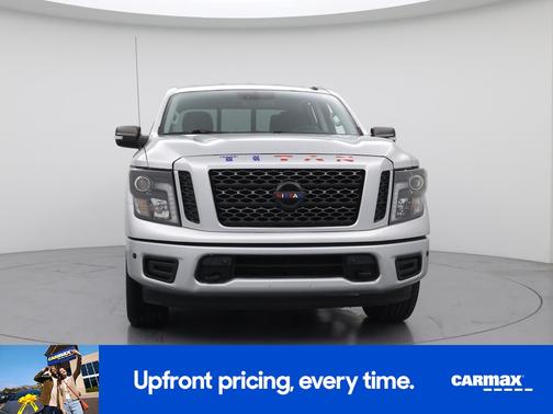2019 Nissan Titan SV