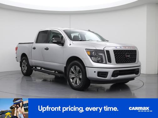 2019 Nissan Titan SV