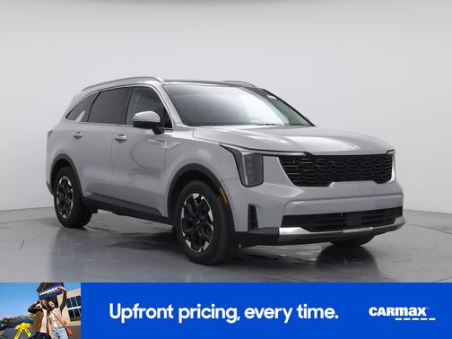 Gray 2024 Kia Sorento S