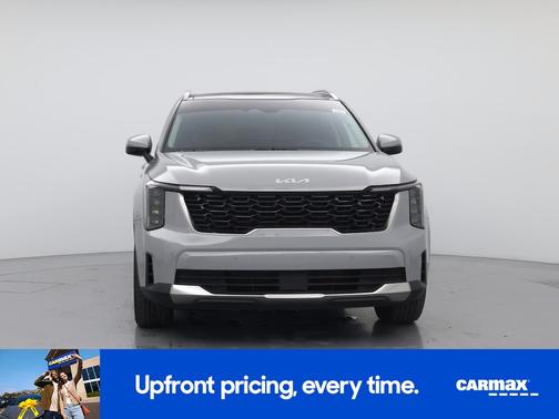 Gray 2024 Kia Sorento S
