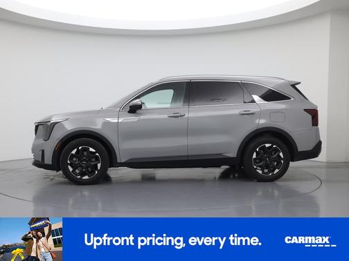 Gray 2024 Kia Sorento S