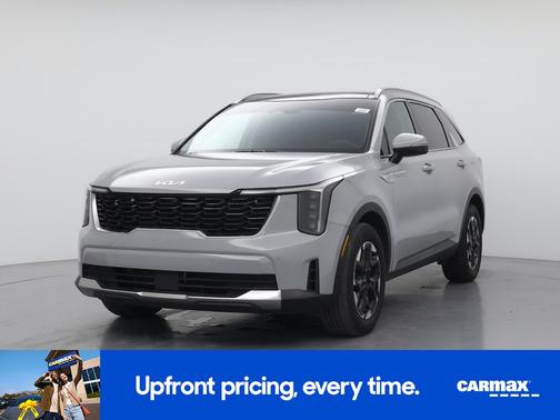 Gray 2024 Kia Sorento S
