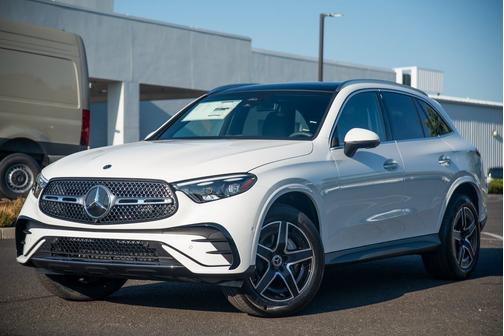 2025 Mercedes-Benz GLC 300 