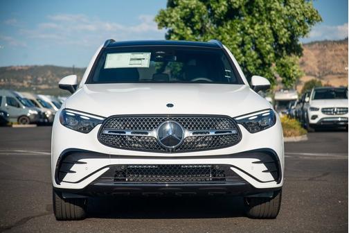 2025 Mercedes-Benz GLC 300 