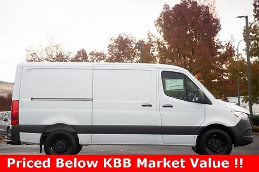 2025 Mercedes-Benz Sprinter 2500 Standard Roof