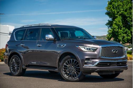 2023 INFINITI QX80 SENSORY AWD