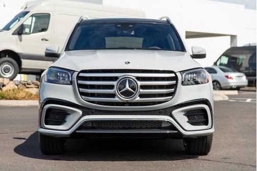 2025 Mercedes-Benz GLS 450