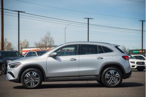 2025 Mercedes-Benz GLA 250 4MATIC